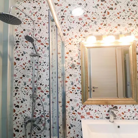 Вилла Luxurious, 3-bedroom With Private Pool Никити