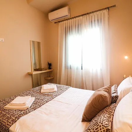 Luxurious, 3-bedroom With Private Pool Вилла *