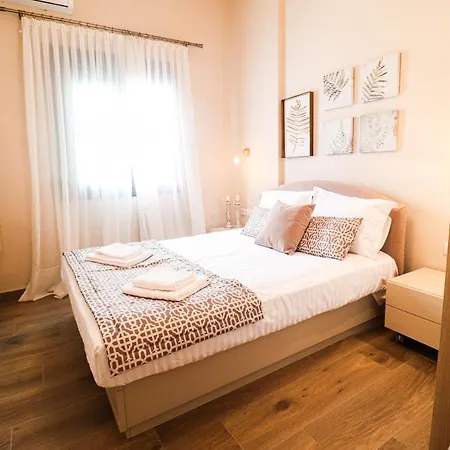 Вилла Luxurious, 3-bedroom With Private Pool Никити