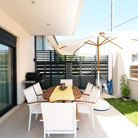 Luxurious, 3-bedroom With Private Pool *
