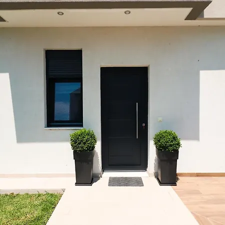 Luxurious, 3-bedroom With Private Pool * Nikíti